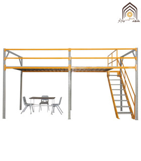 نیم طبقه راک بالکن با نرده‌های ایمنی و فضای نشیمن برای راحتی بیشتر. ideal for outdoor relaxation.