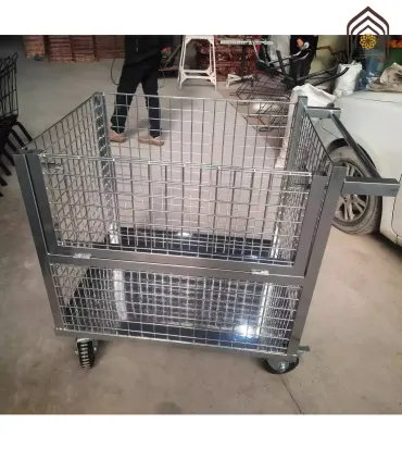 گاری حمل بار صنایع مفتولی آریا توس، مناسب برای حمل و نقل آسان و ایمن بارها در محیط‌های مختلف.